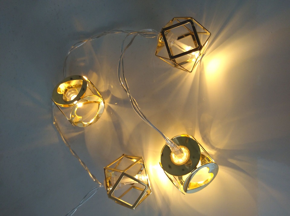 Thumbnail image for960161 10 LED METAL HEXAHONS WITH HART PATTEN STRING LIGHT: 