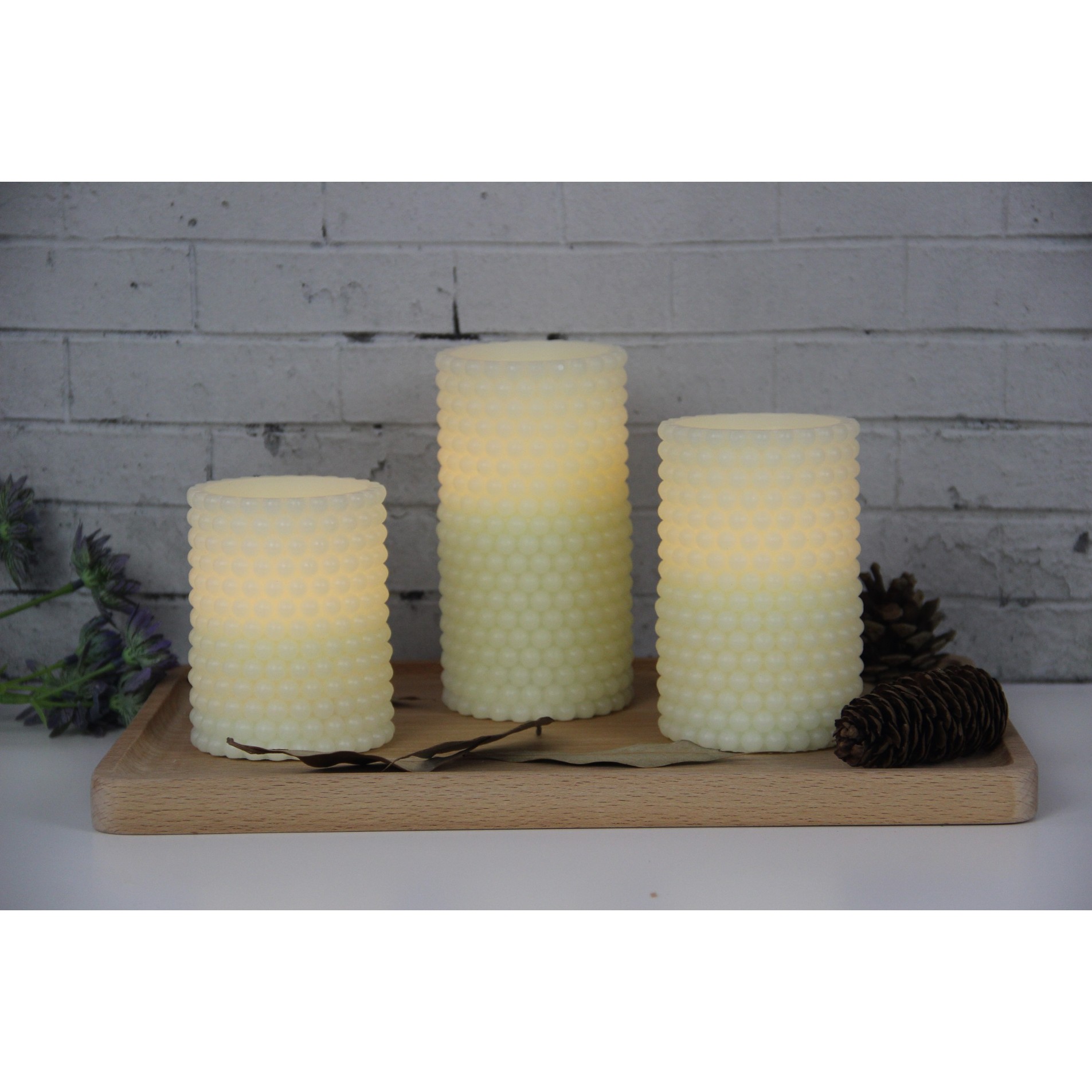 Thumbnail image for62030031 SET OF 3 GRAIN RELIEF CANDLES: 