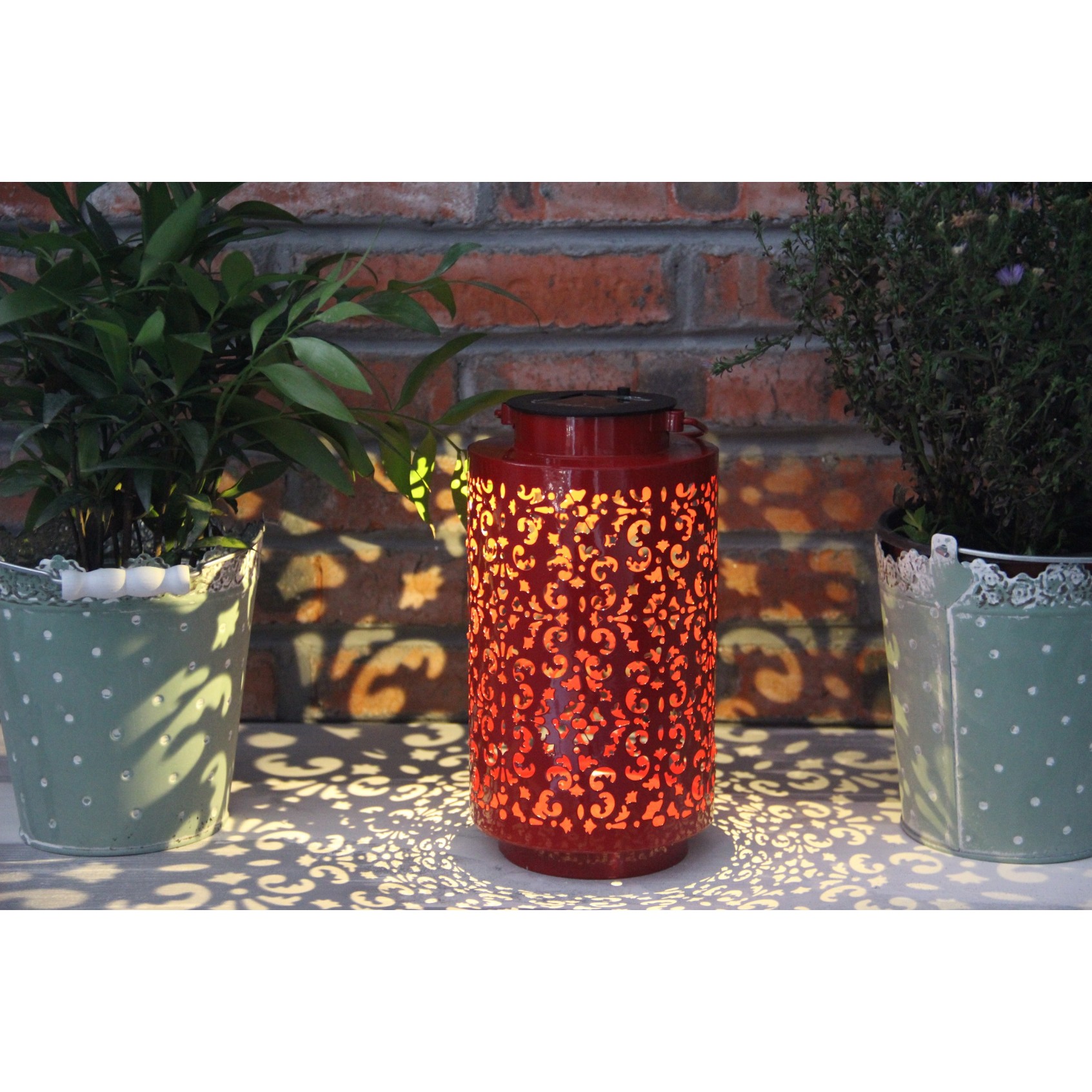 Thumbnail image for910347 METAL SOLAR LANTERN WITH PATTERN: 