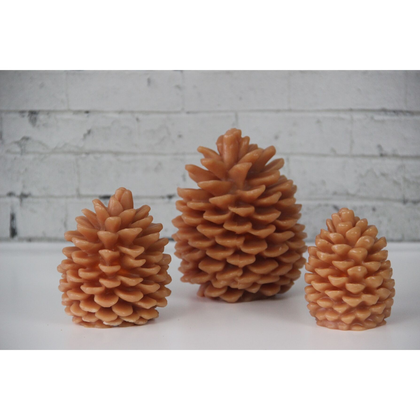 61030013 SET OF 3 BATTERY OPERATED PINE CONE