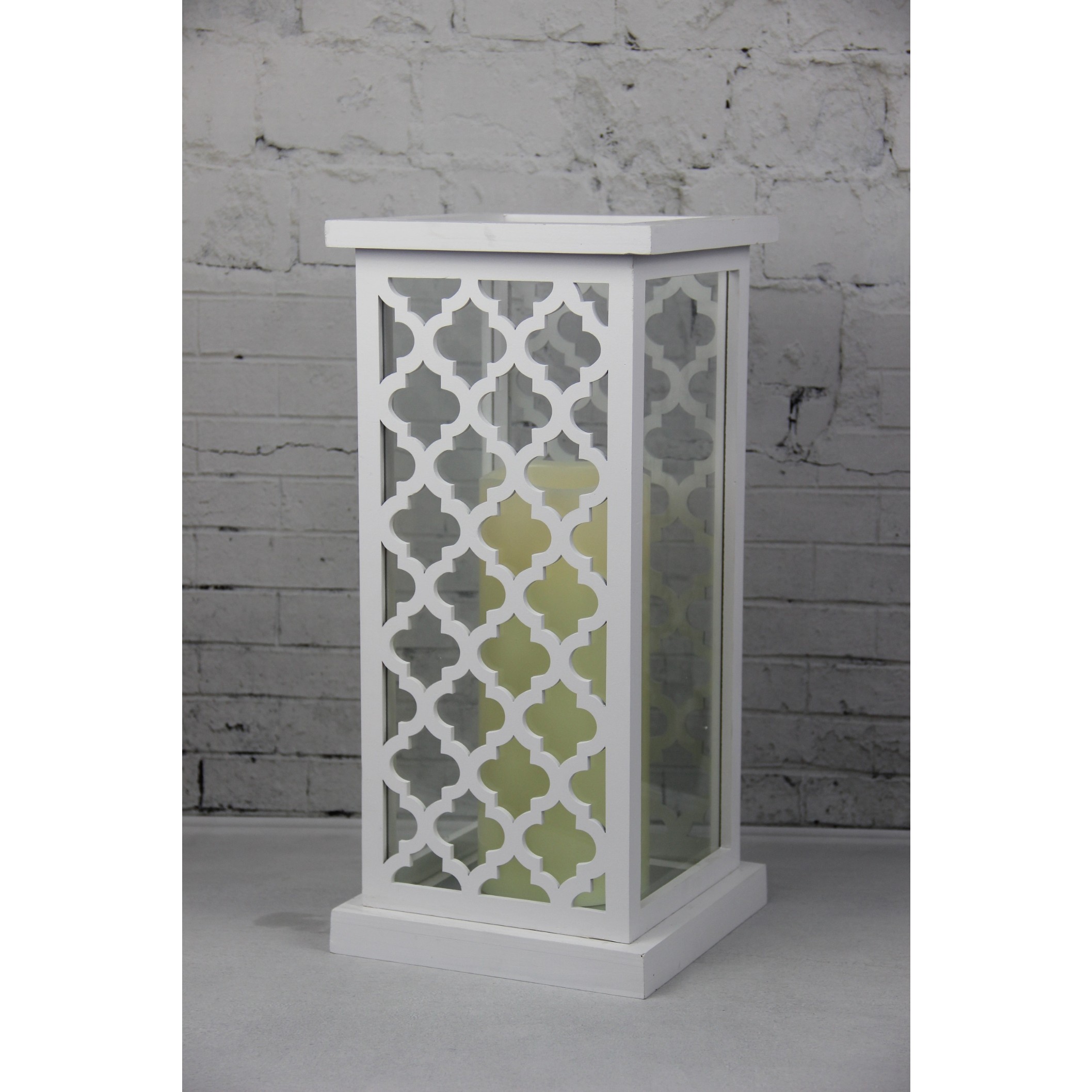 Thumbnail image for910304 WHITE WOODEN CANDLE HOLDER: 